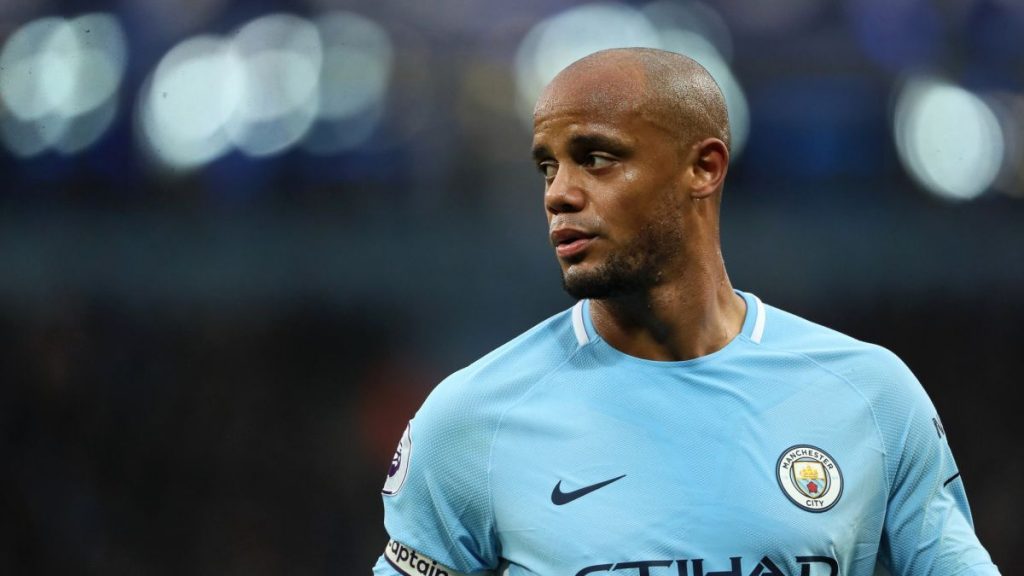 Kompany calls former rival at Liverpool and called him the best center-half