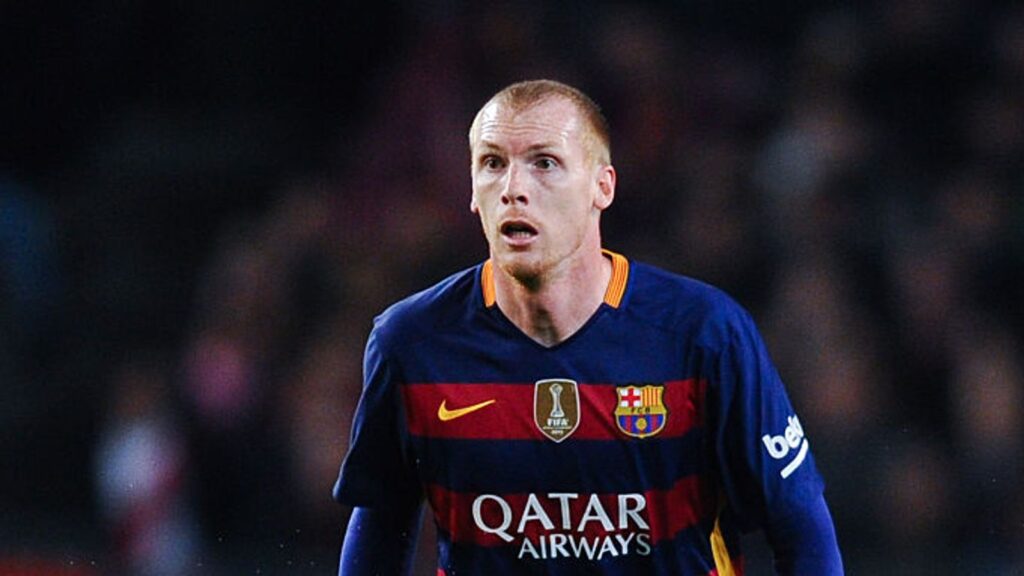 Jeremy Mathieu ends his career after suffering from knee injury
