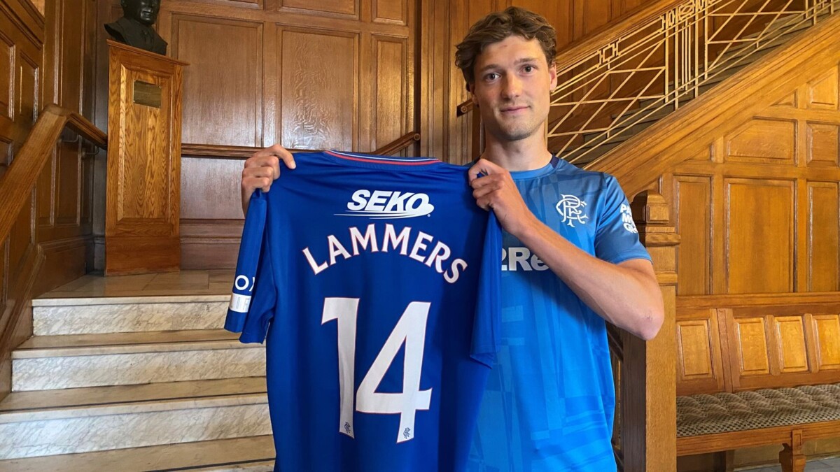 Rangers sign forward Sam Lammers from Atalanta